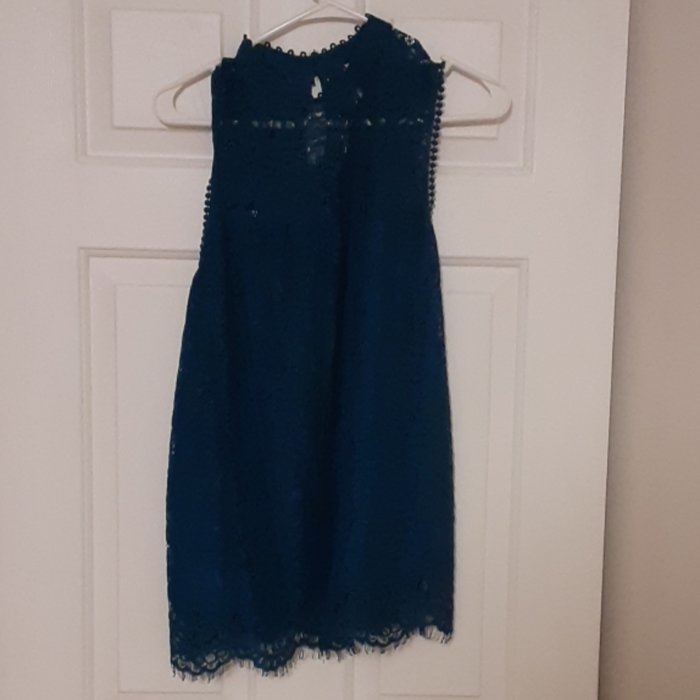 Teal no sleeve shirt